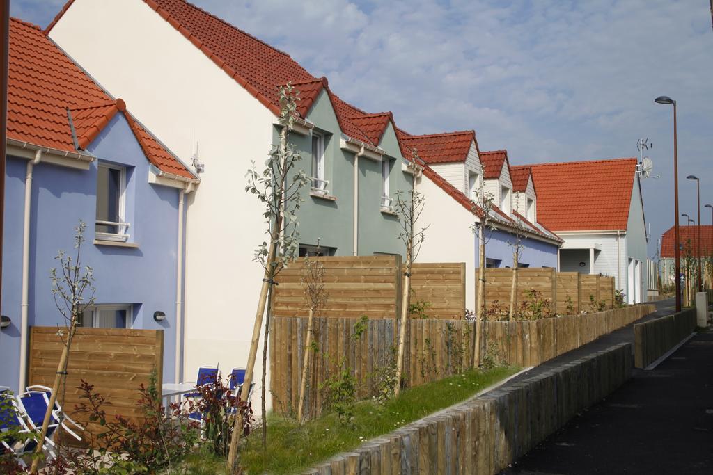 Residence Odalys Les Villas De La Baie ル・クロトワ エクステリア 写真