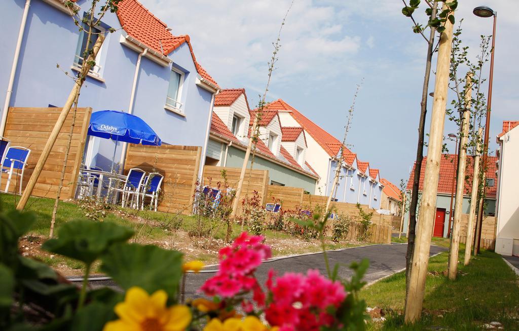 Residence Odalys Les Villas De La Baie ル・クロトワ エクステリア 写真